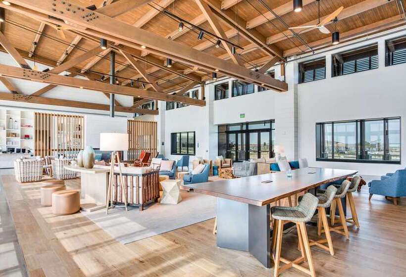 هتل The Lodge At Gulf State Park, A Hilton