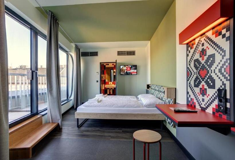 Fotos del hotel Meininger Budapest Great Market Hall:  2