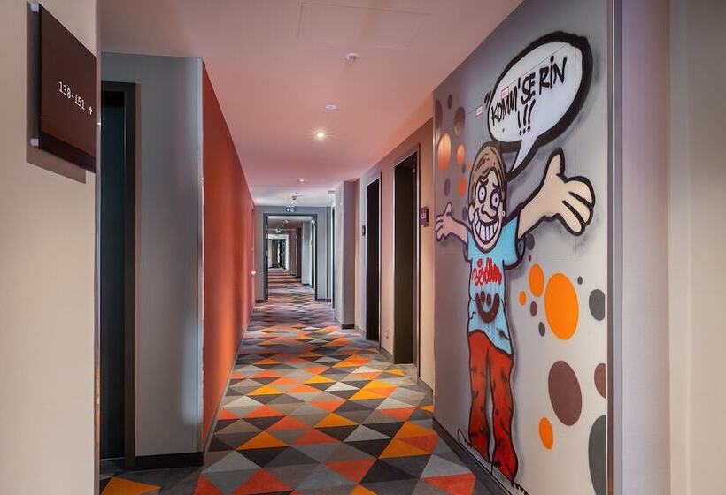 Fotos del hotel The Niu Hide:  54