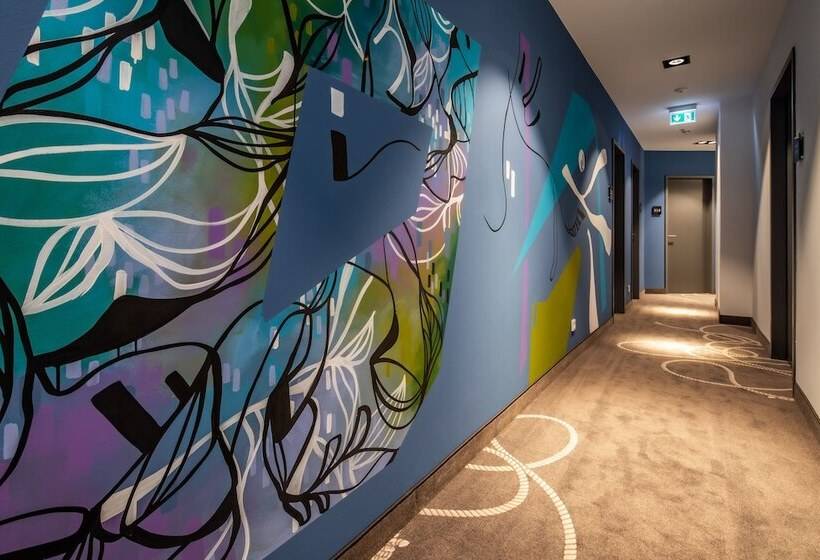 هتل Holiday Inn   The Niu, Rig Lübeck, An Ihg