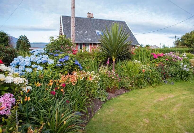 بنسيون Drumfearne Guesthouse & Tearoom