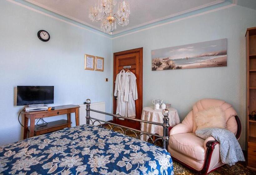 بنسيون Drumfearne Guesthouse & Tearoom