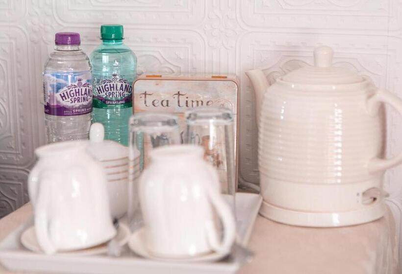 بنسيون Drumfearne Guesthouse & Tearoom