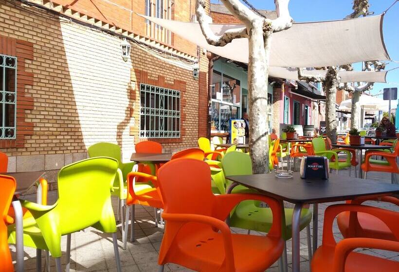 پانسیون El Portazgo Restaurante Hostal La Cisterniga