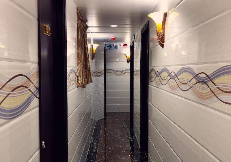 پانسیون Melbourne Hostel Block E 10th Floor