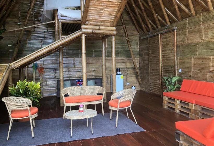 ユースホステル Samay Glamping Airport