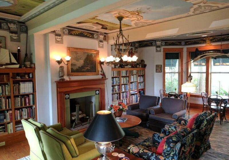 تختخواب و صبحانه Roanoke Island Inn