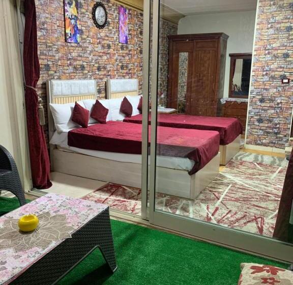 Nile Star Suites & Apartments