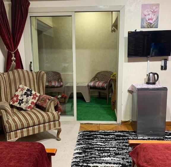 Nile Star Suites & Apartments