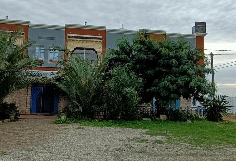 بنسيون L'hirondelle De Kelibia : Chez Amou