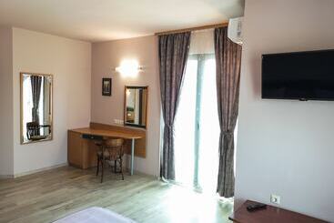 Fotos del hotel Empera:  26