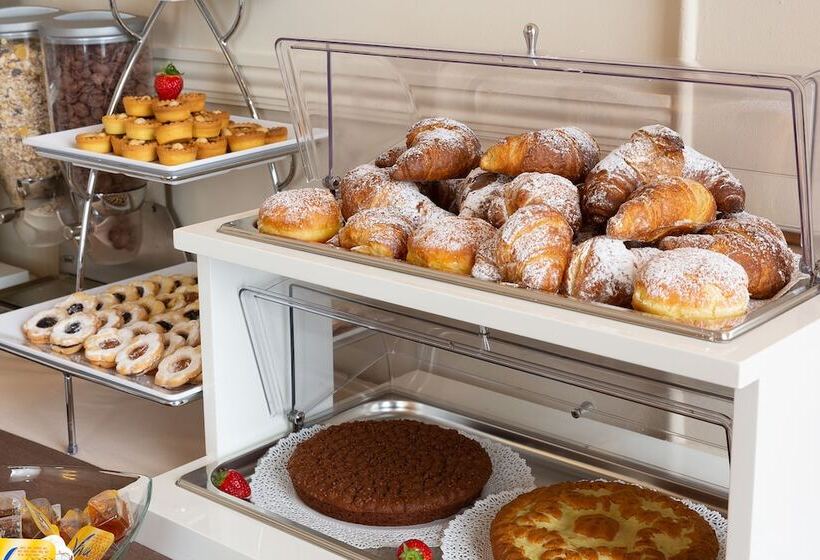 هتل Hnn Luxury Suites