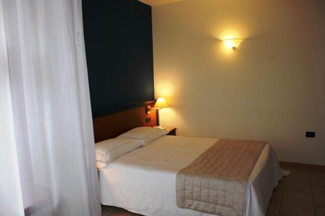 هتل Domus Grand