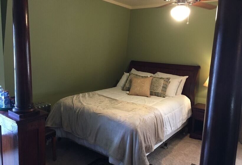 تختخواب و صبحانه 300 Clifton