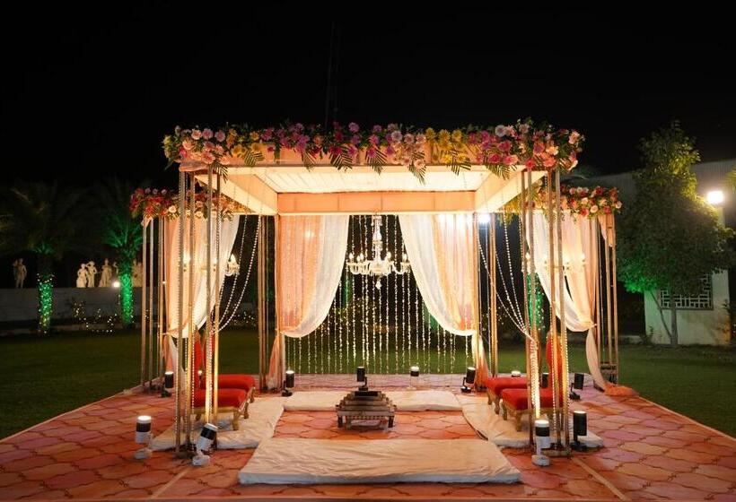 Fotos del hotel Stardom Resort Jaipur:  42