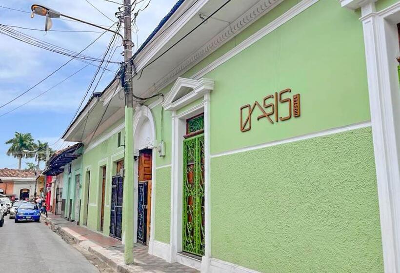 پانسیون Oasis Hostel