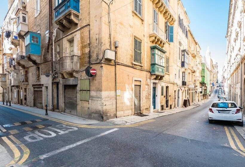 Pension Valletta Kampnar City Living