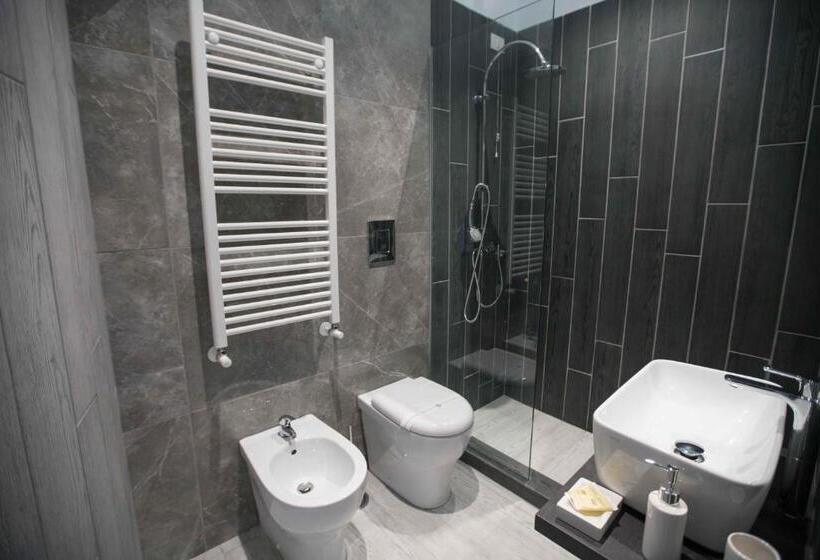 پانسیون Esposito Plaza S & Suite