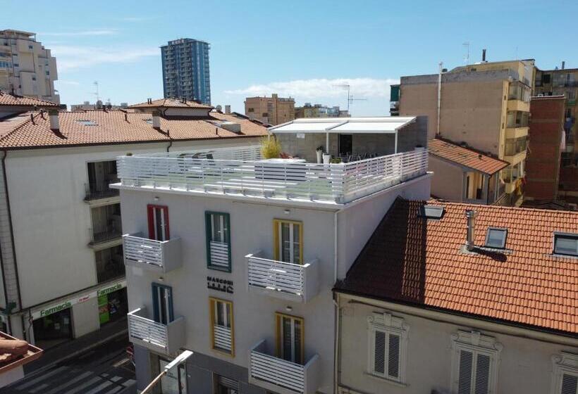 تختخواب و صبحانه Marconi 1935