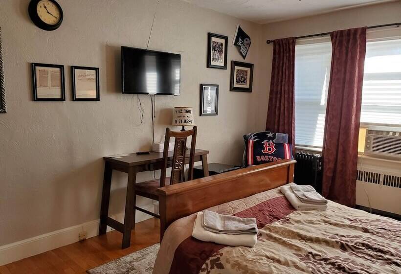 צימר Natalie House   Boston