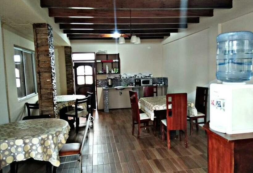 پانسیون Hostal Mariscal Sucre