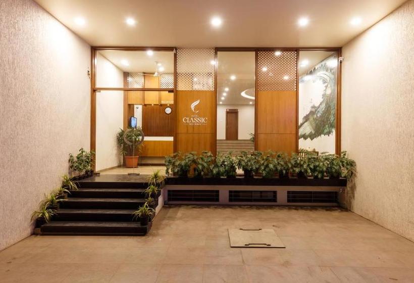 בית מלון כפרי Classic Mid Town