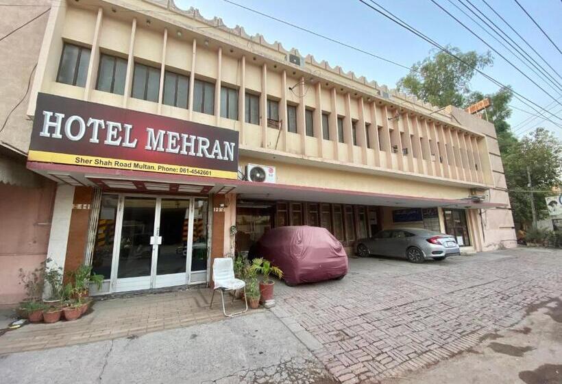 هتل Mehran Multan