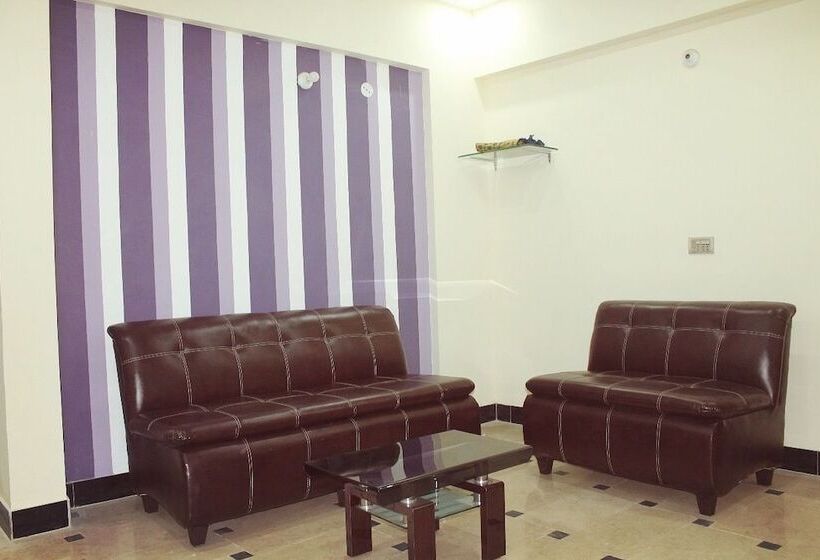 هتل Second Home