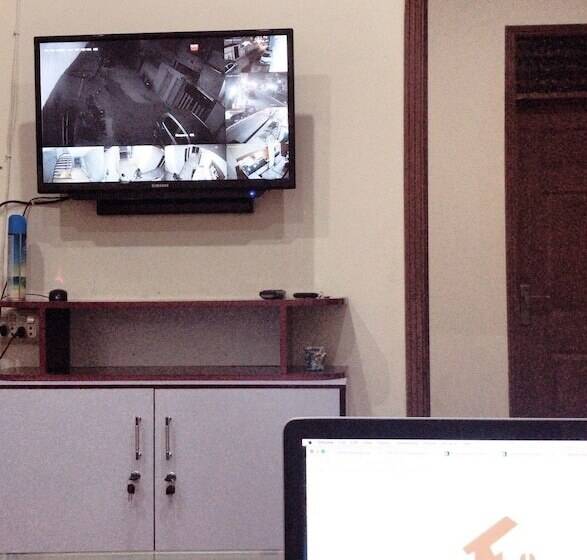 هتل Second Home