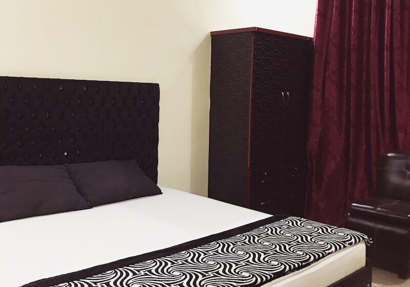 هتل Second Home