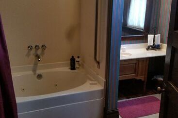 Spahn House Bed And Breakfast