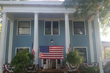 Spahn House Bed And Breakfast