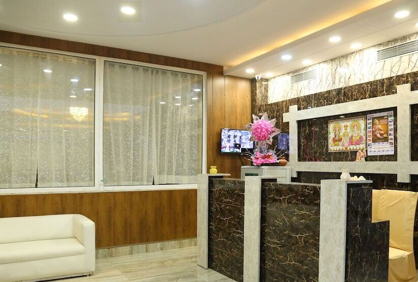 فندق The Ravindram