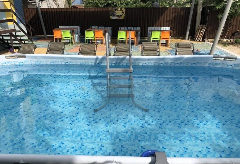 ペンション Element