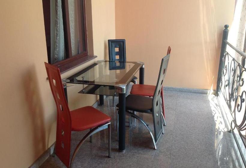 پانسیون George's House