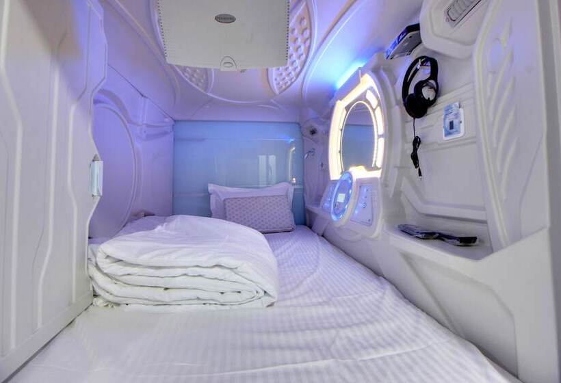 膳宿费 Astropods Airport, Mumbai