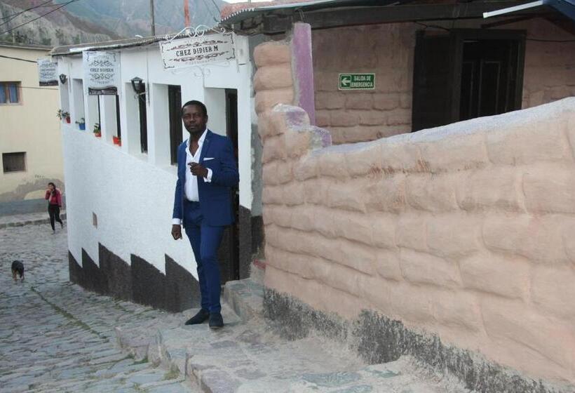 هاستل Hostería Chez Didierm