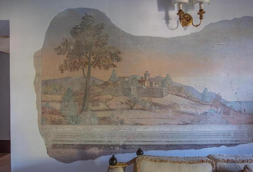 هتل Relais Corte Rodeschi