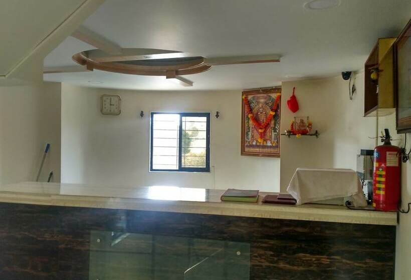 Hotel Silver Palm