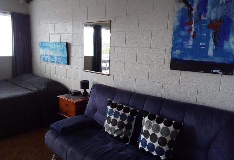 پانسیون Redwood Lodge Motel