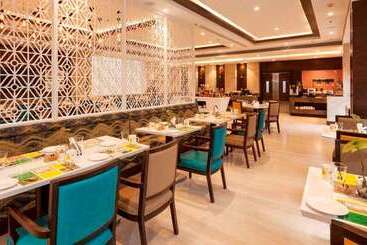 Lemon Tree Hotel Lucknow