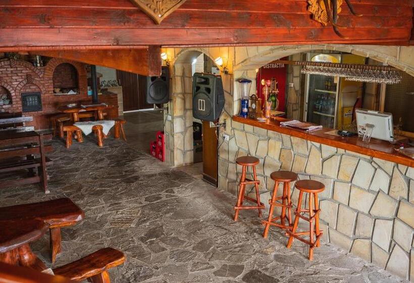 هتل Pastravaria Ursu