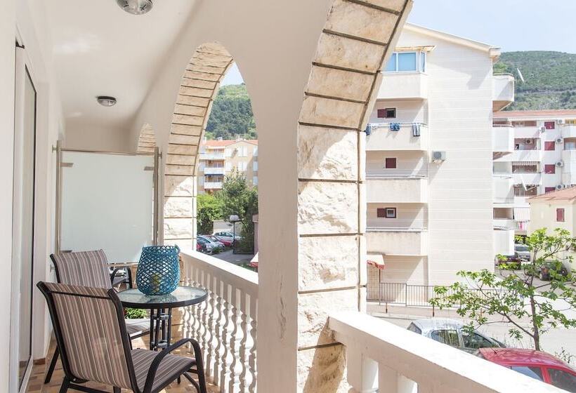 پانسیون Villa Dieden