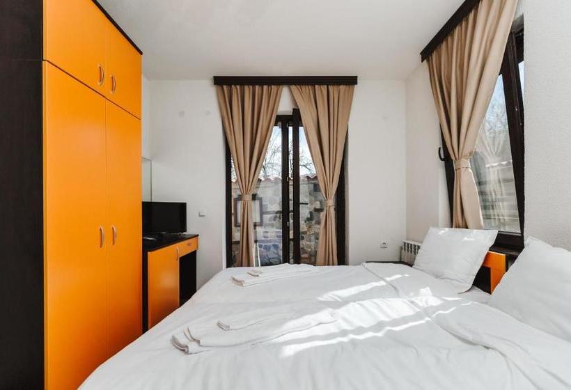 بنسيون Zlatograd 2 Iosifova Guest House