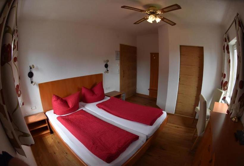 تختخواب و صبحانه Seebär Velden