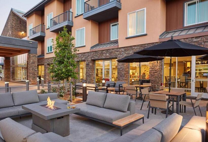 فندق Trio Healdsburg