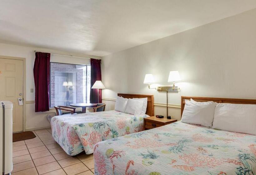 ユースホステル The Anchorage Inn And Marina