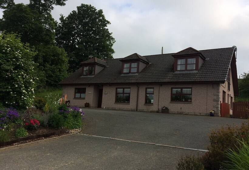 مبيت وإفطار Deveron Lodge Guest House