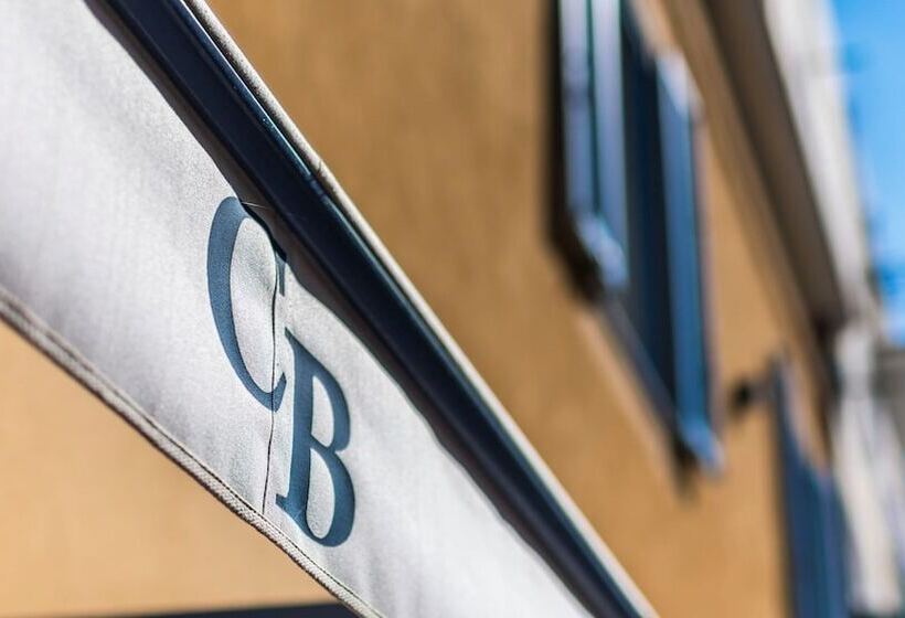 هتل Cafe Bleu Relais