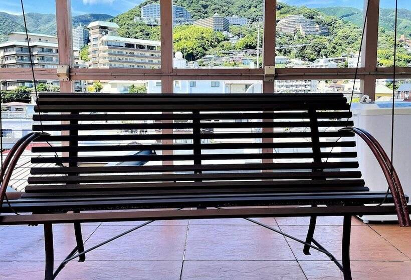 پانسیون Hostel And Cafe Izu No Umi